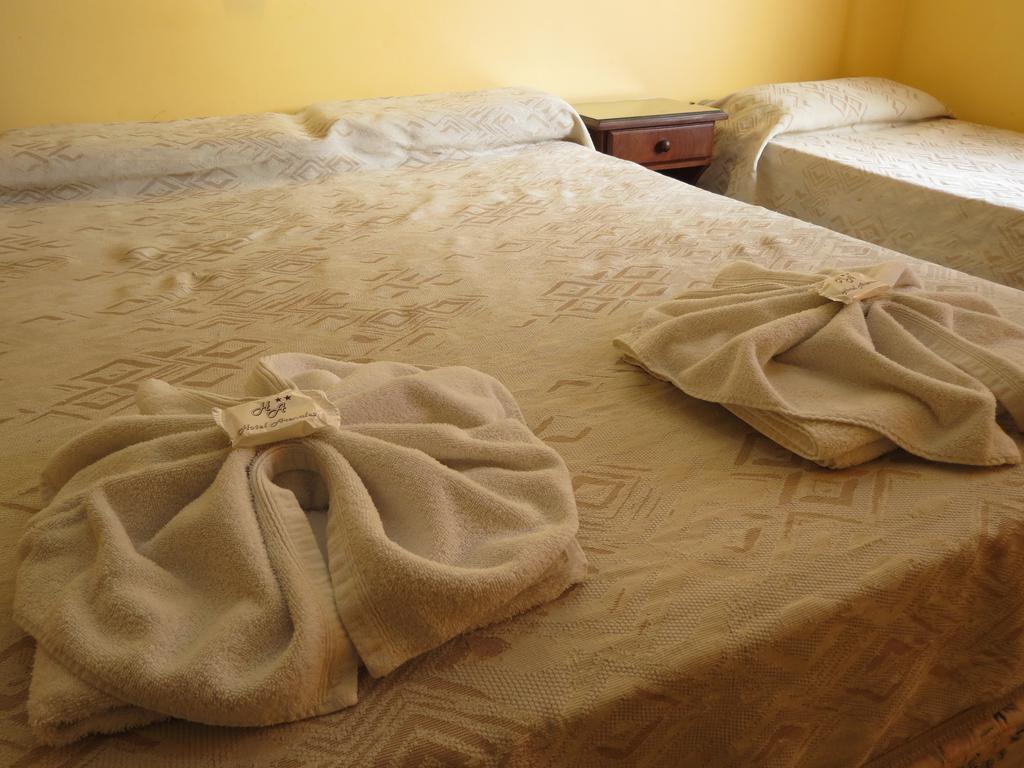Hotel Arenales Villa Carlos Paz Szoba fotó