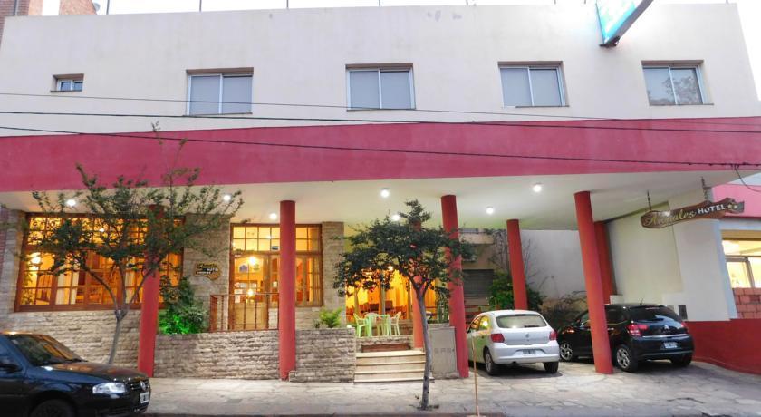 Hotel Arenales Villa Carlos Paz Kültér fotó